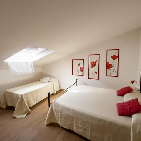 Palazzo Del Duca Apartment *